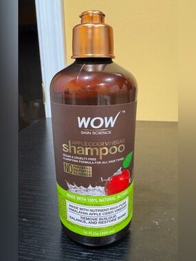 WOW SKIN SCIENCE Apple Cider Vinegar Clarifying Shampoo 10 Fl Oz
